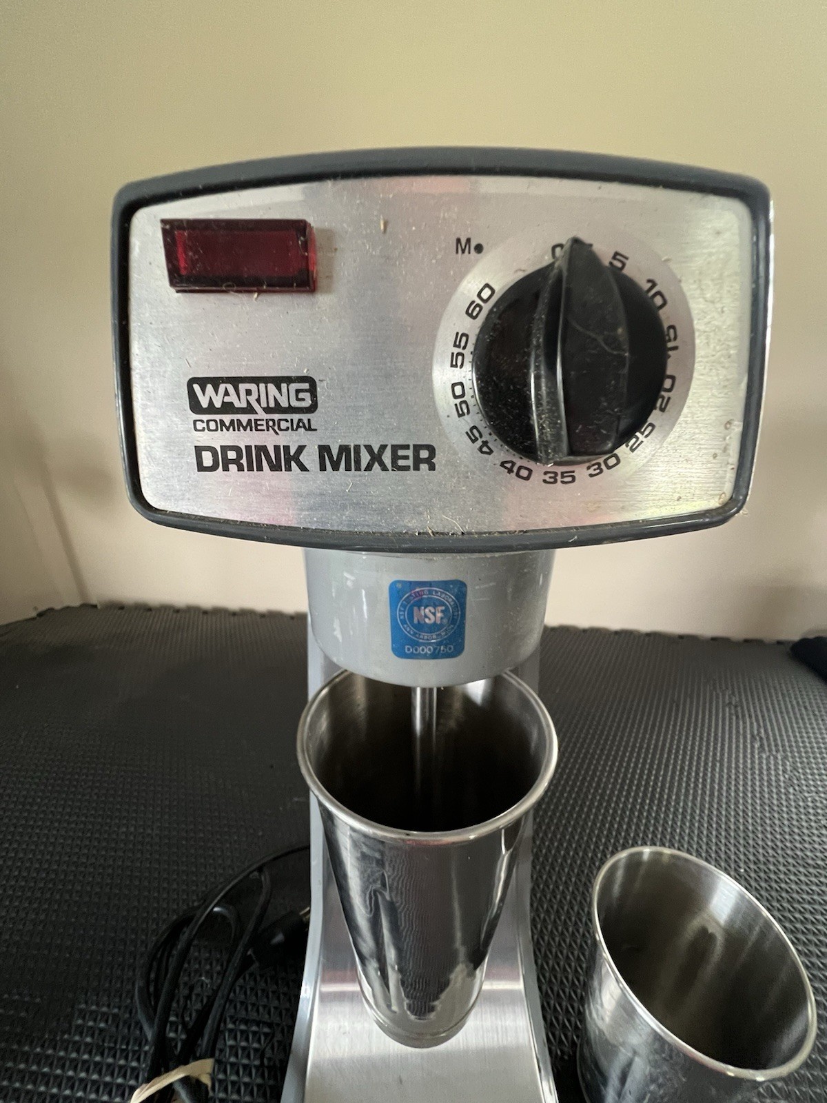Waring Commercial Shake Drink Mixer Model DMC-10 / 310M10