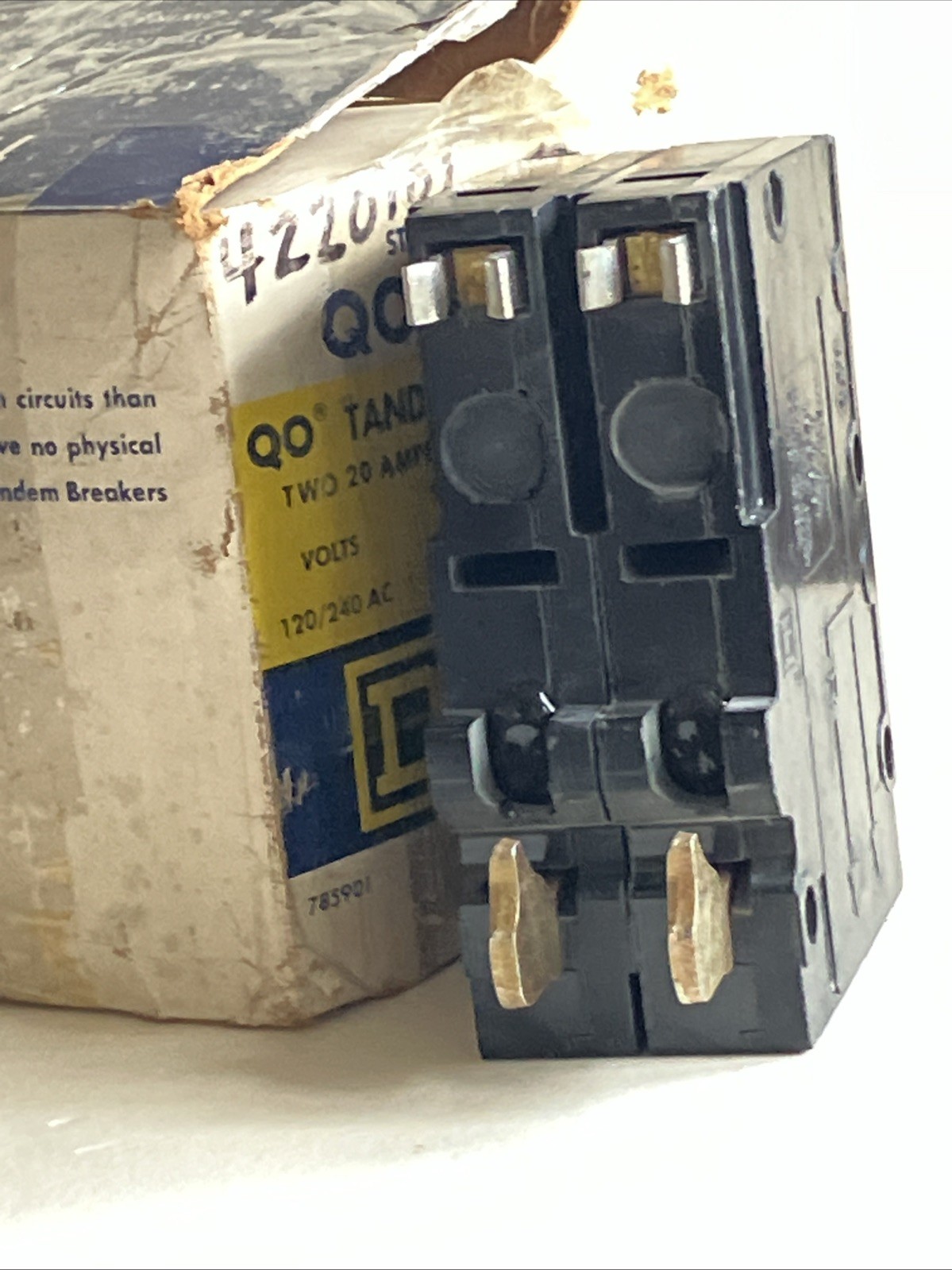 Square D QOT22020 20A 240V (2) 2P Piggyback Quad Tandem Quadplex CTL Hook -New!