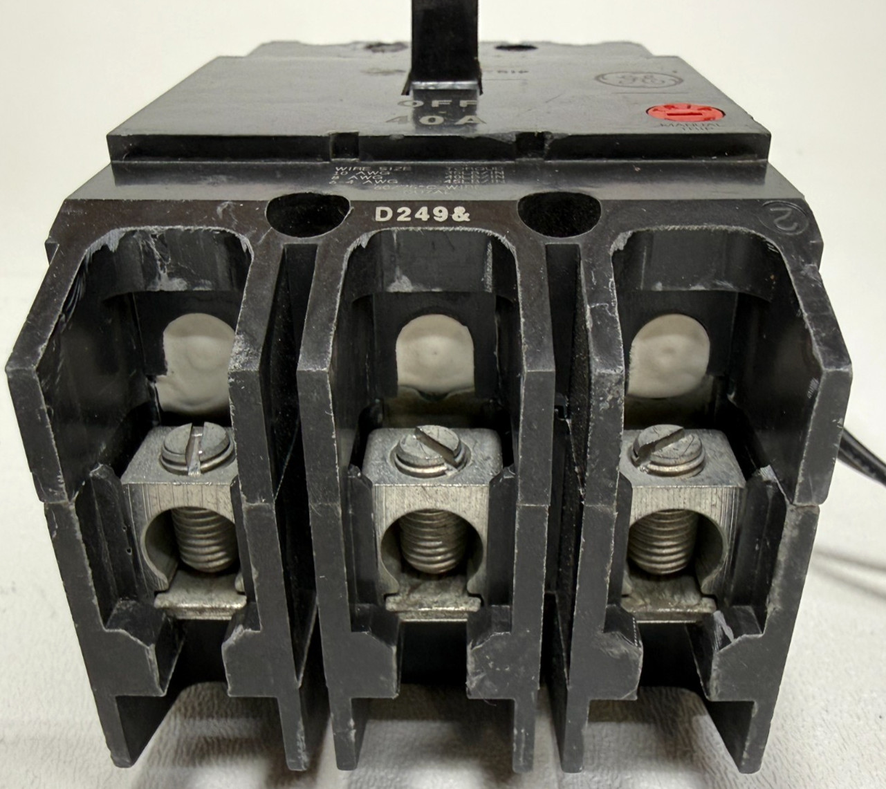GE TEY340ST12 40Amp 3Pole 480/277VAC 14kA Bolt-On Circuit Breaker TEYST12 Shunt