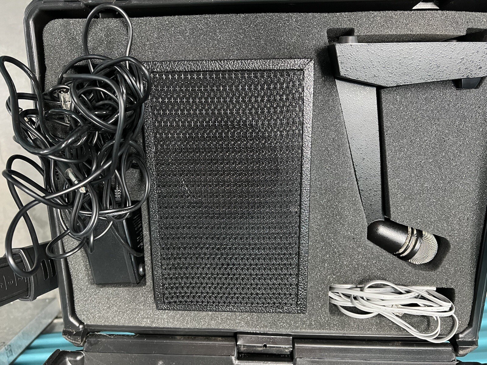 ATP HARVARD ELITE HE-PLUS PORTABLE PA SYSTEM GREAT CONDITION