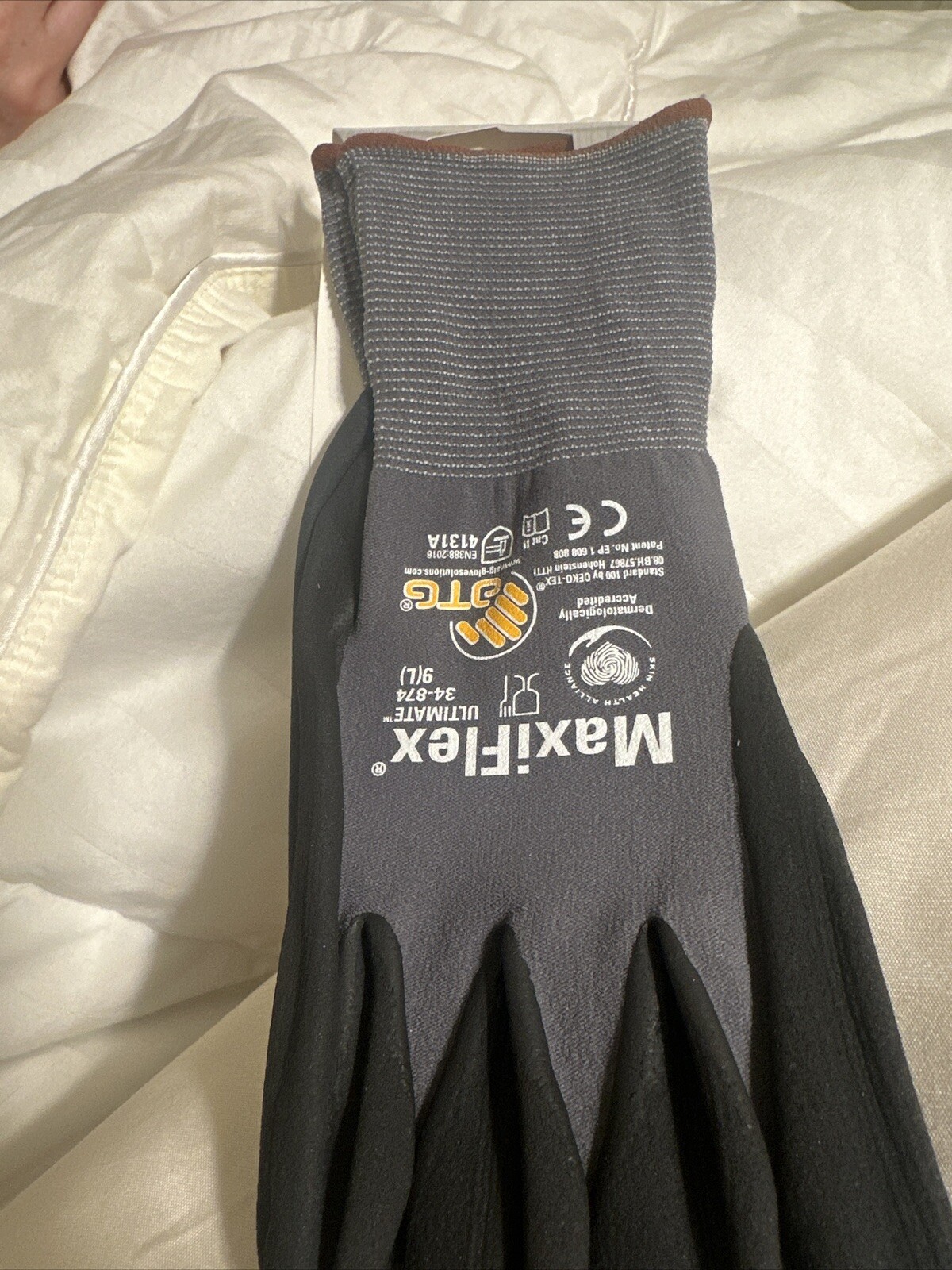 MaxiFlex Ultimate Men’s Large Seamless Knit Nylon/Lycra Glove 34-874T/L MaxiFlex
