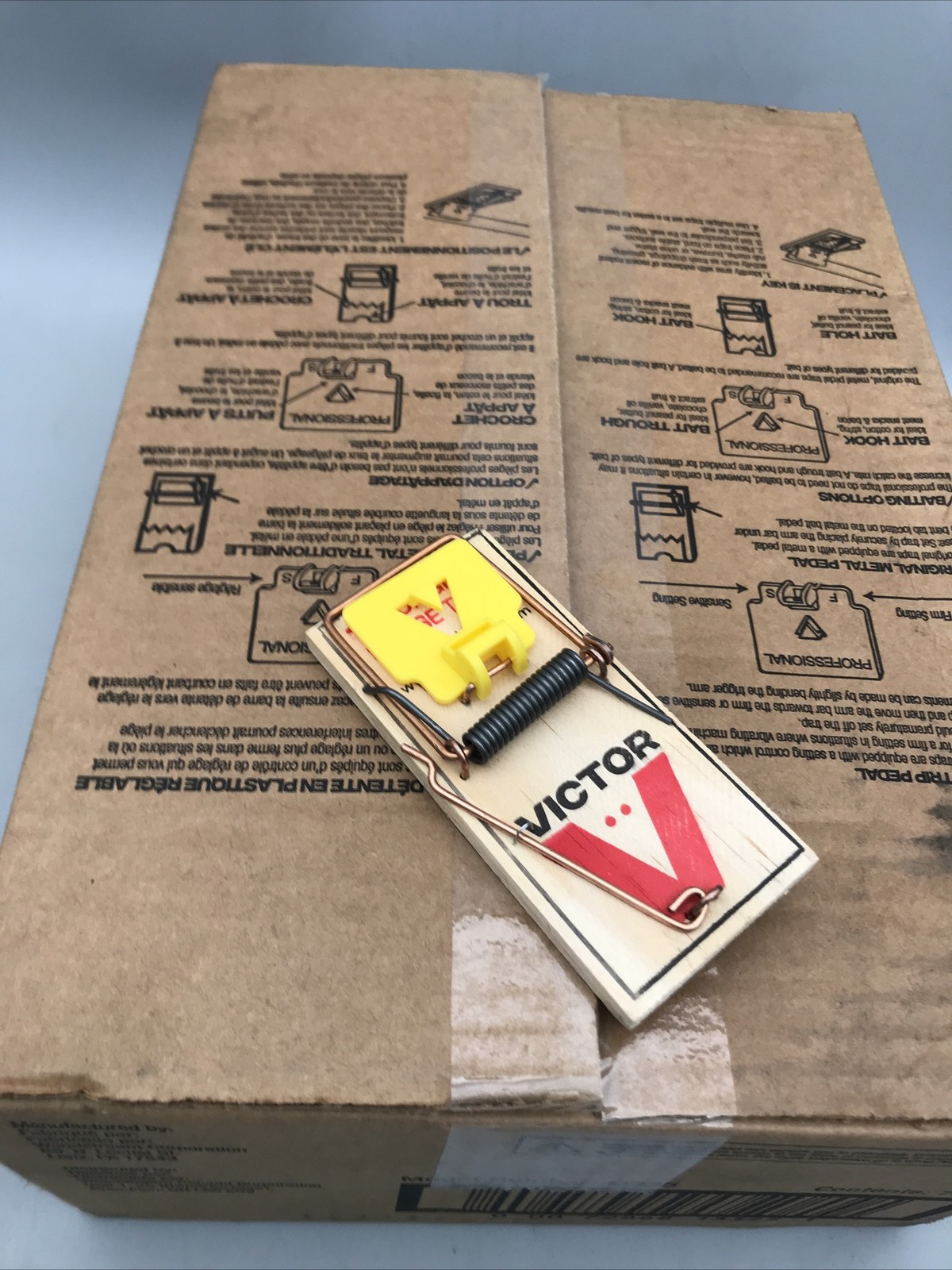 72 Mouse Traps Victor Wooden Mouse Traps Victor Expanded Trigger Mice Trap M325