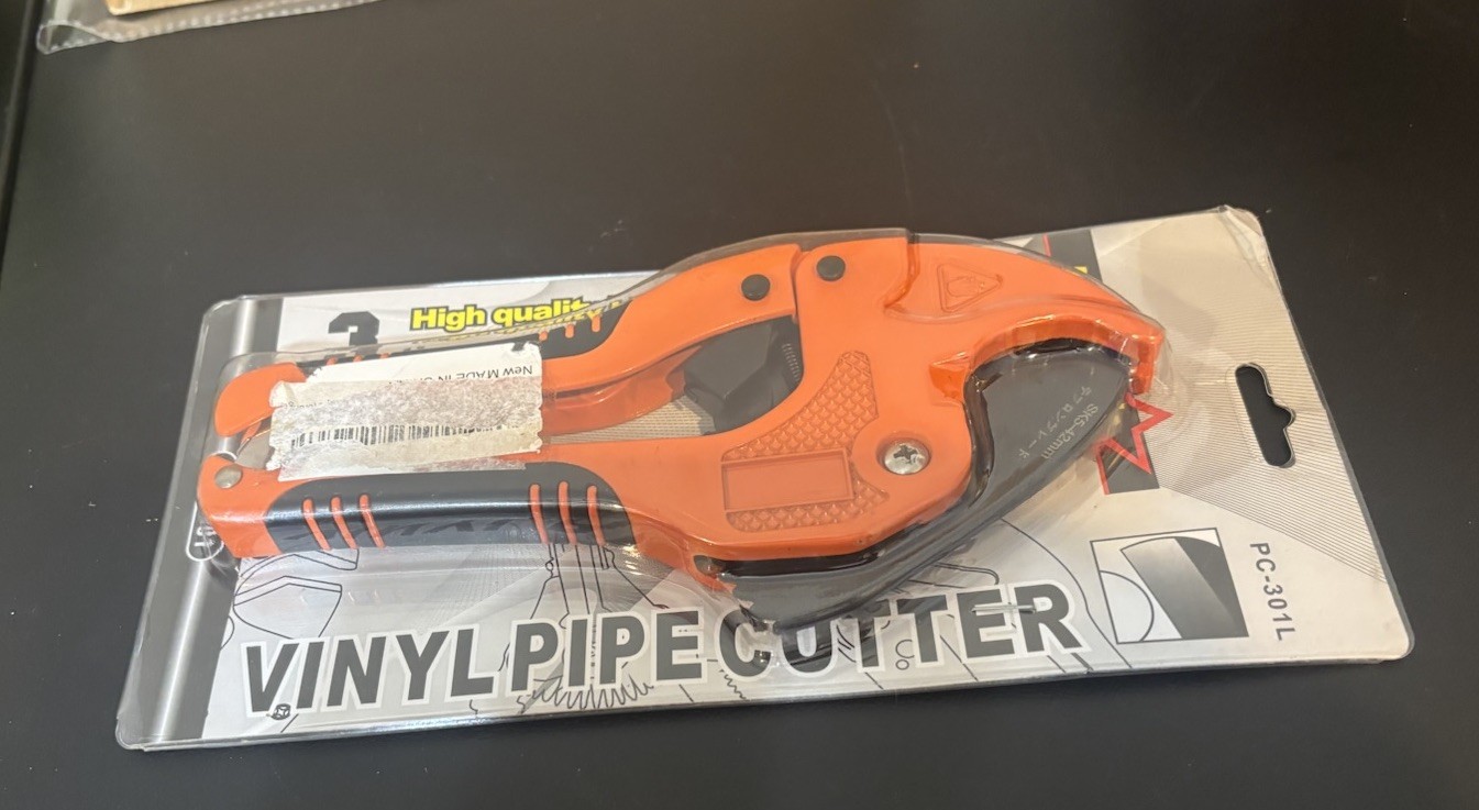 PC-301L High Quality Vinyl Pipe Cutter PEX PLUMBING, NEW FREE SHIP!