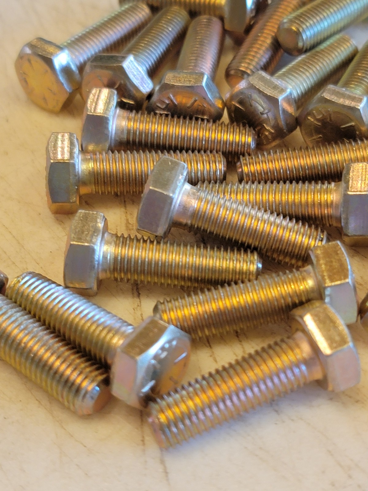 5/16″-24 x 1″ Hex Bolts Cap Screws, Grade 8, Yellow Zinc. 25pk. 10C