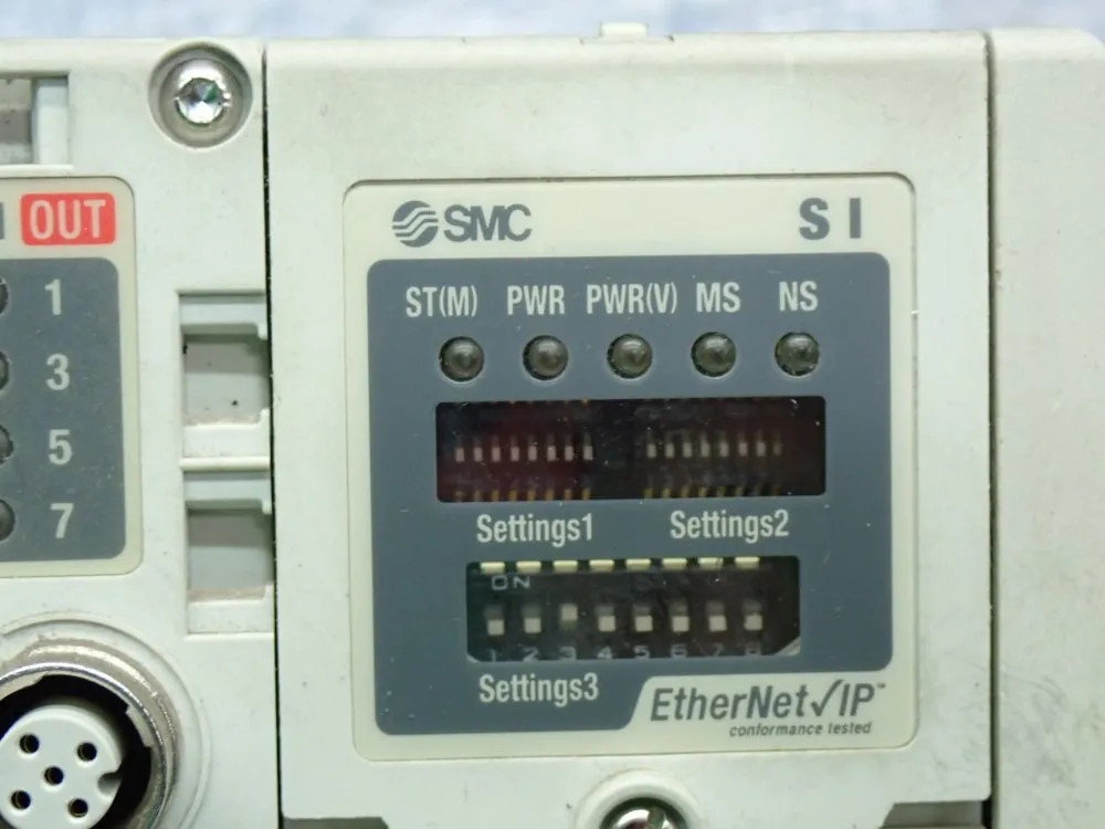 SMC PNEUMATIC MANIFOLD VALVE UNIT EX600-ED2