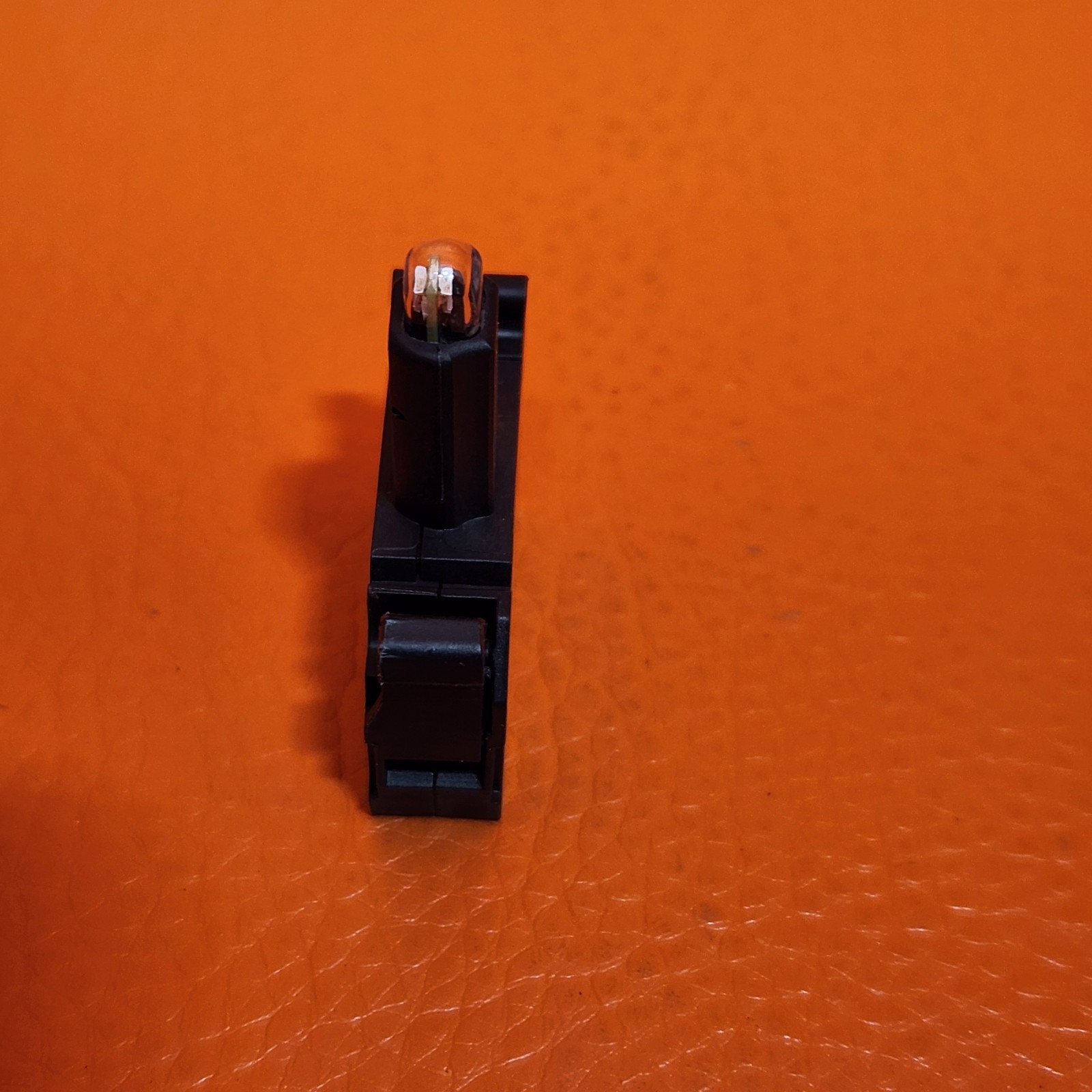 Allen Bradley 800F-N3G Green LED 22mm Light Module Latch Mount 24V AC or DC