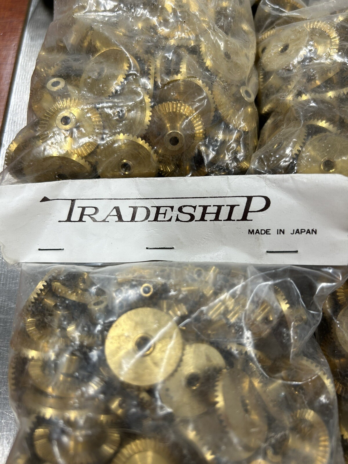 QTY 1 TRADESHIP BRASS 90 DEGREE BEVEL GEAR SET 45/10 TEETH 4.5:1 RATIO SLOT CAR