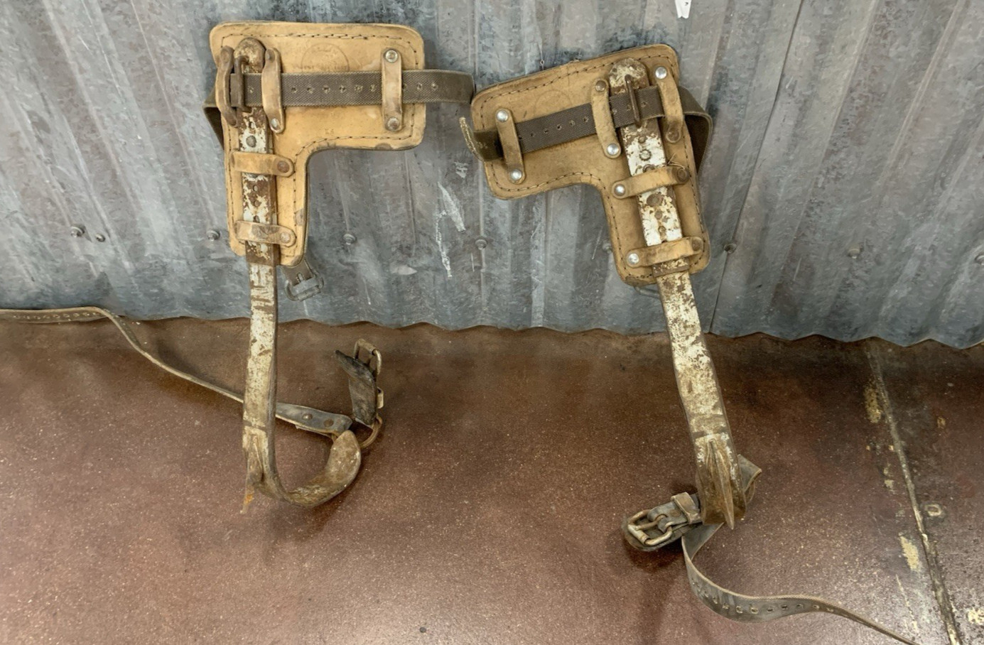 Klein Tree Climbing Spikes Pads & Straps Arborists Gaffs Tree Service Tools 8210