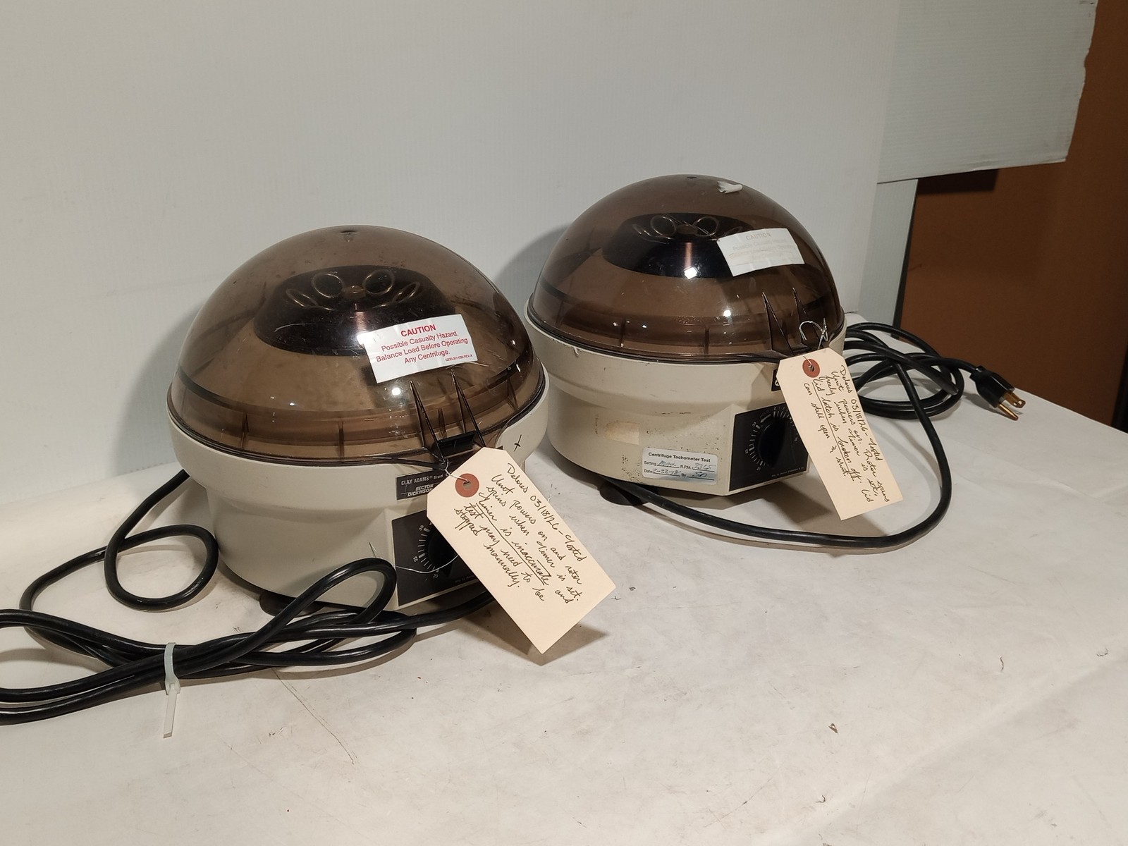 Becton Dickinson Clay Adams Compact II Centrifuge 420225 For Parts Repair