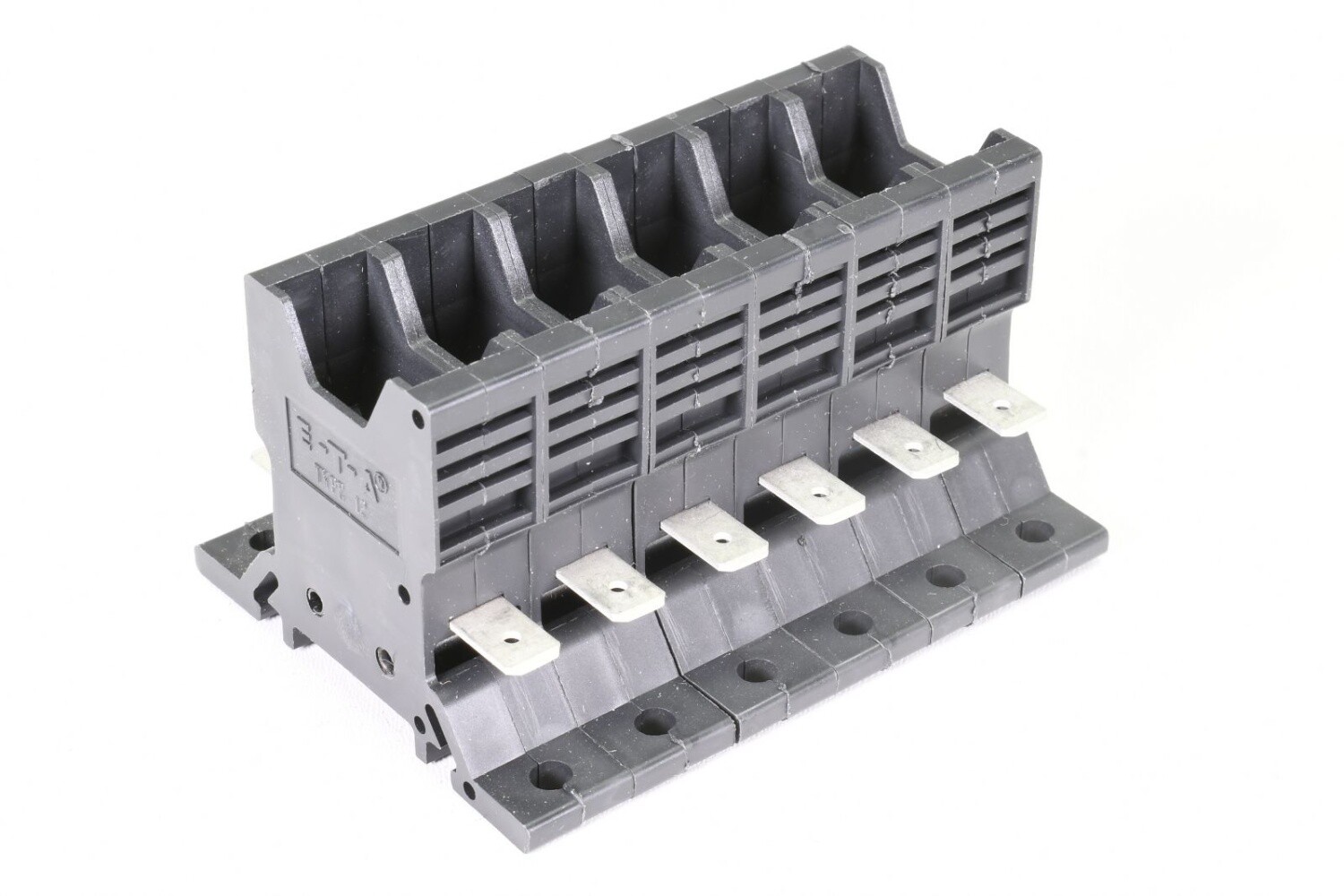 E-T-A 12-P10-60, Type 12, Socket
