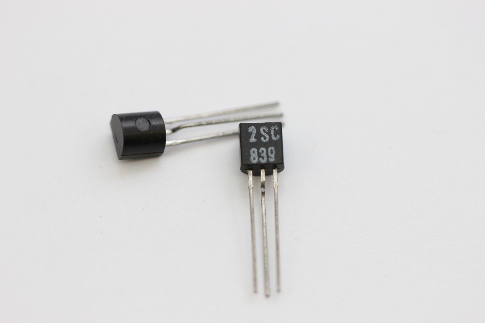 2SC839 TRANSISTOR NOS( New Old Stock ) 1PC. C405U19F100614
