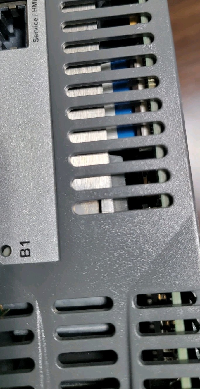 KOLLMORGEN Servo Motor Controller AKD-P00606-NBAN-0069 AC Servo Driver Tested