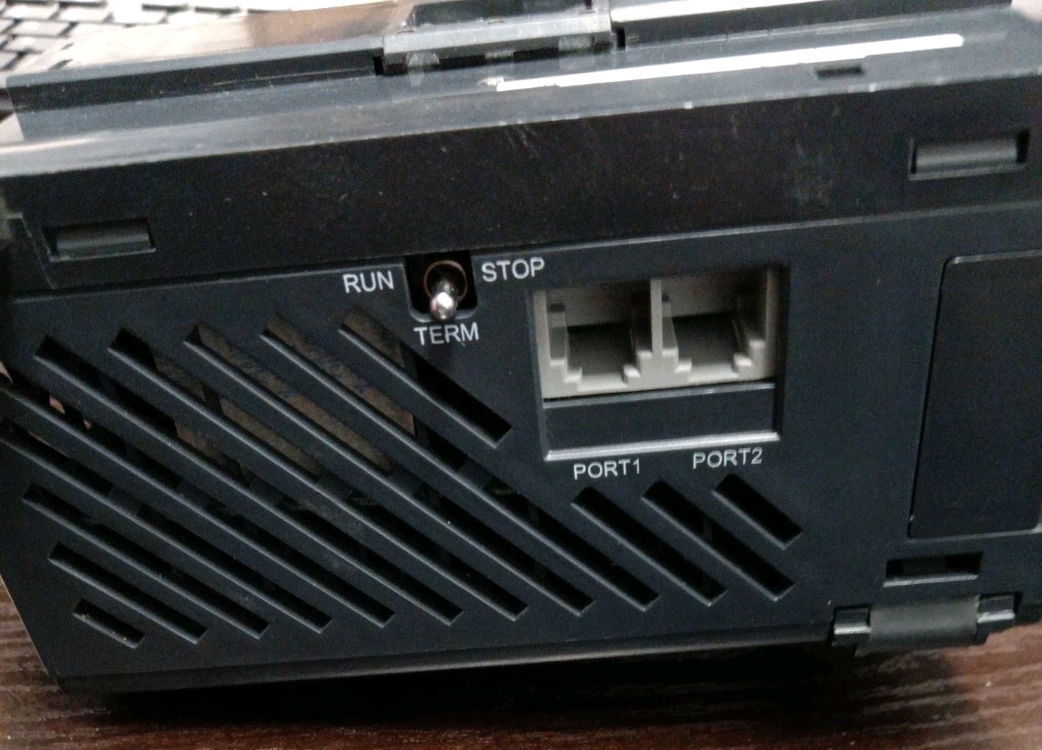 AutomationDirect D0-05DD DirectLogic PLC, 100-240VAC pwr, 8 DC ins, 6 DC outs.