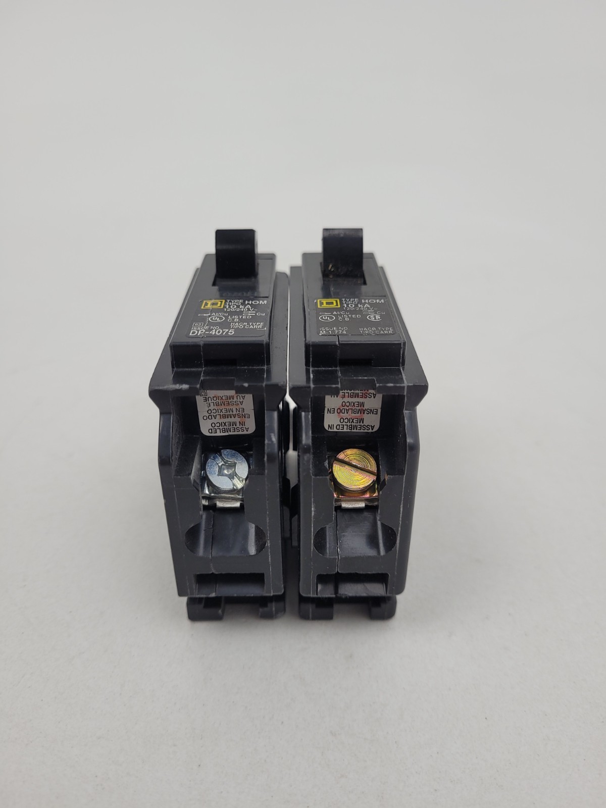 Lot of 2- HOM130 Square D 30A 240V Circuit Breaker – Next Day Option -New -Flaw
