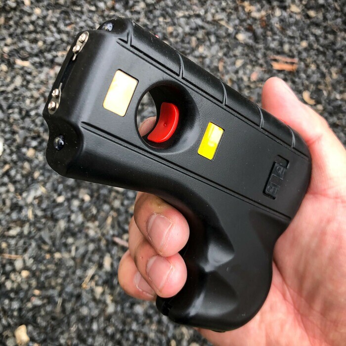 Striker 10MV Rechargeable Pistol Grip STUN GUN w/ LED Light & Pepper Spray Set