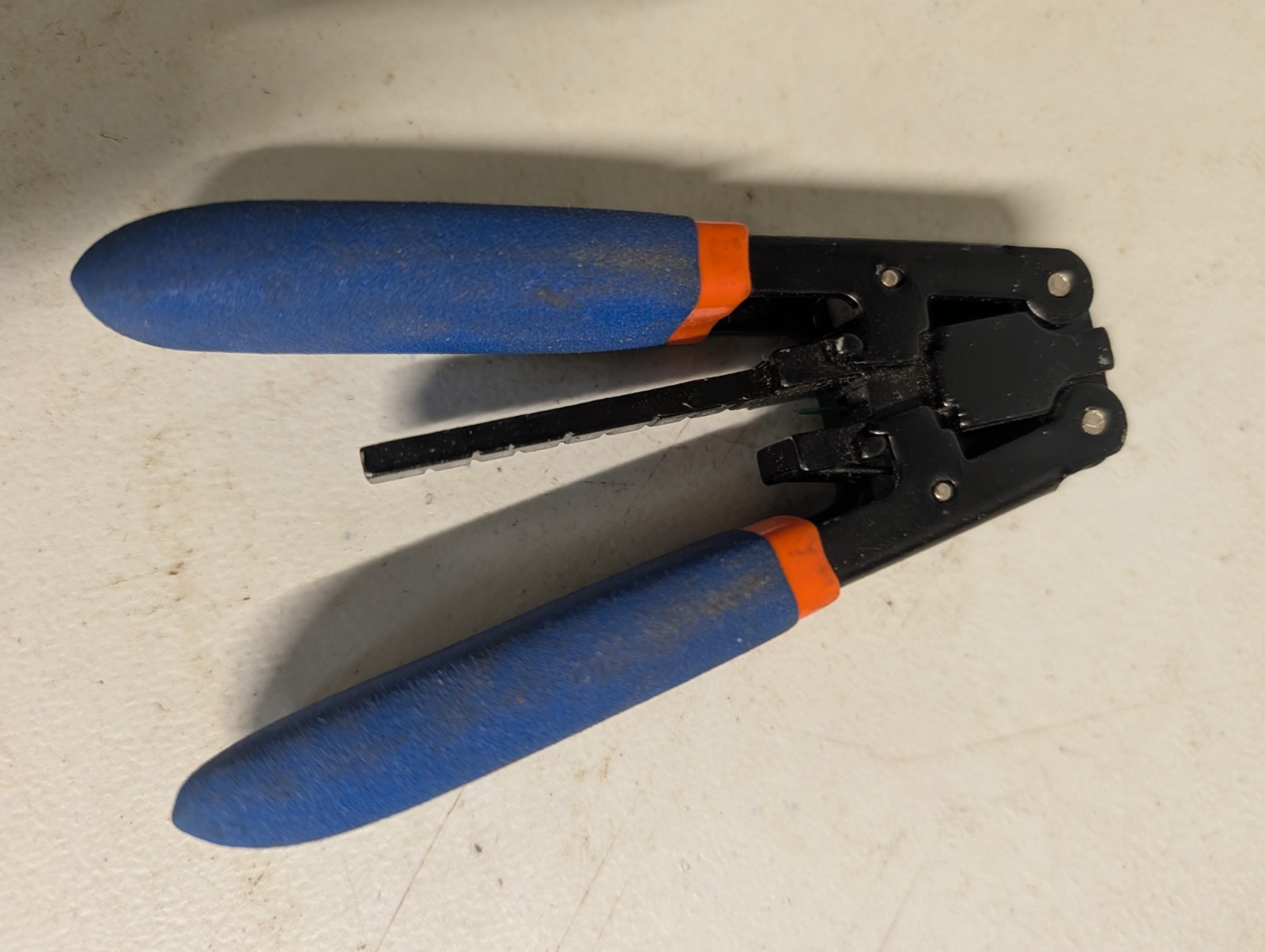 Jonard Tools FDS-216 Fiber Drop Cable Stripper, 1.6 x 2.1 mm FRP