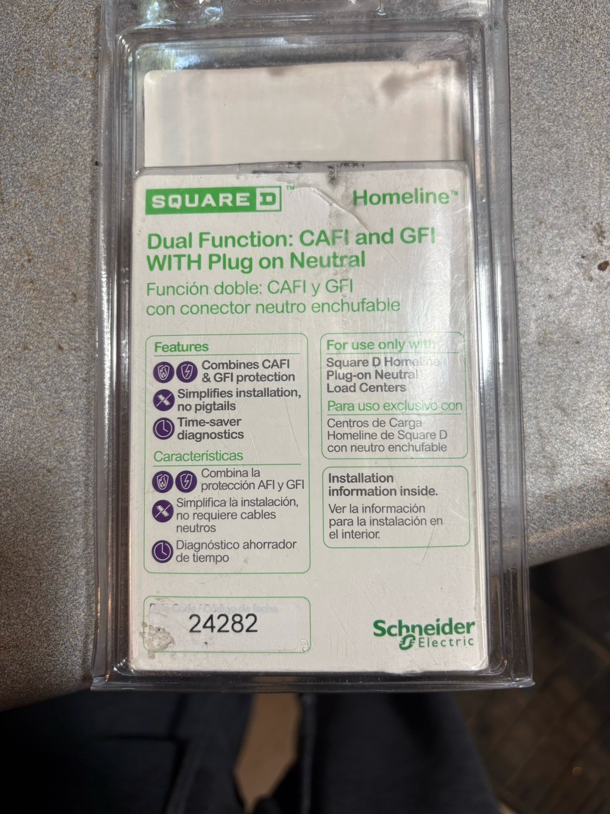 Square D HOM120PDFC Circuit Breaker 20A, 1 Pole, Dual Function, Plug on Neutral