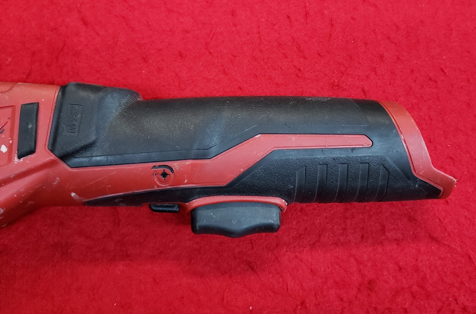 Milwaukee M12 Cordless Copper Pipe Cutter 2471-20 – Bare Tool Only – Heavy Wear