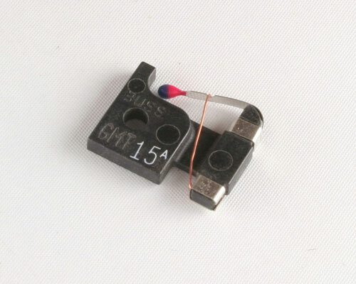 10pcs GMT-15 Fast-Acting Indicating Telecom Fuse 15A Amp Bussmann 481015 GMT-15A