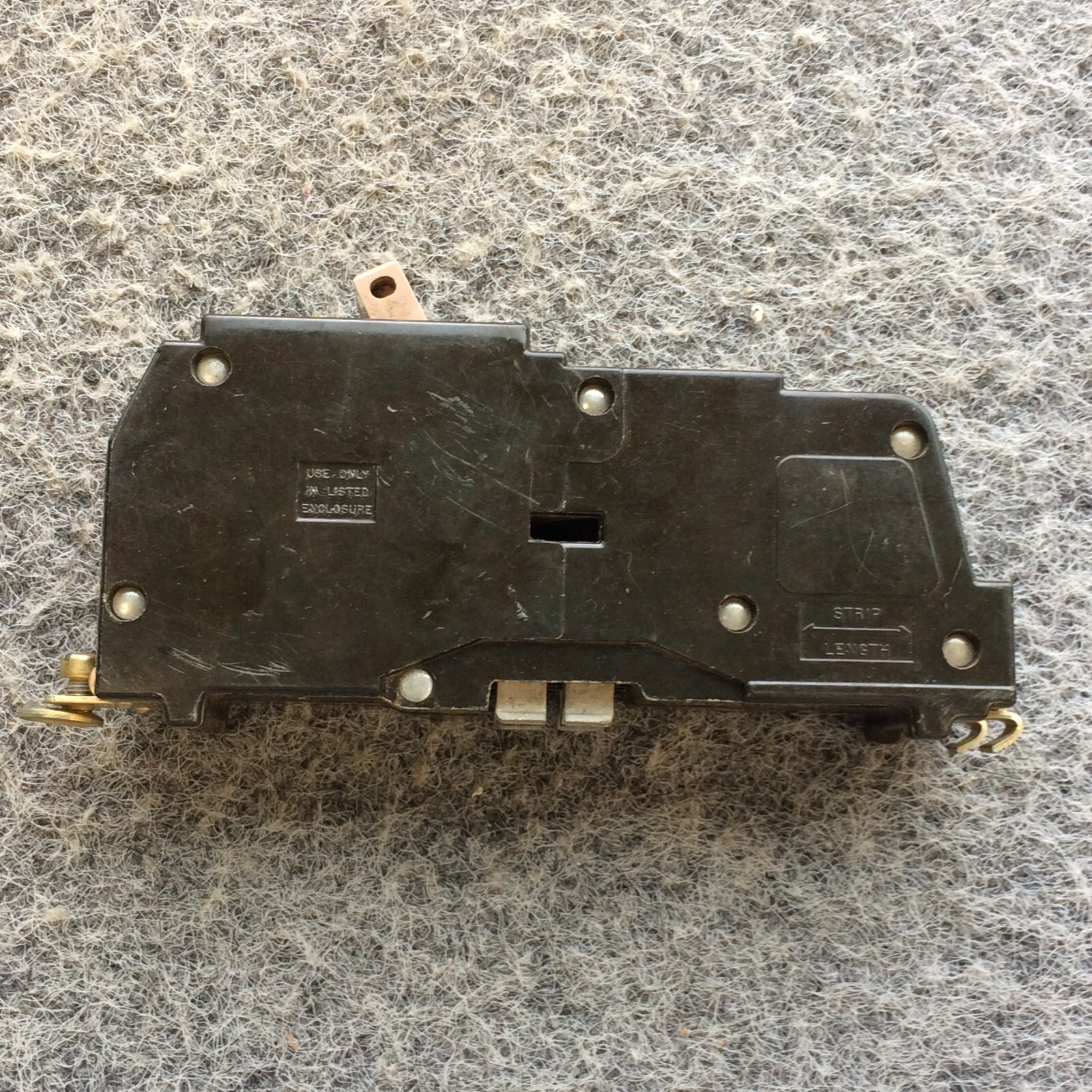 Cutler Hammer CH290L 2 Pole 90 Amp 120/240v Plug in Long Circuit Breaker