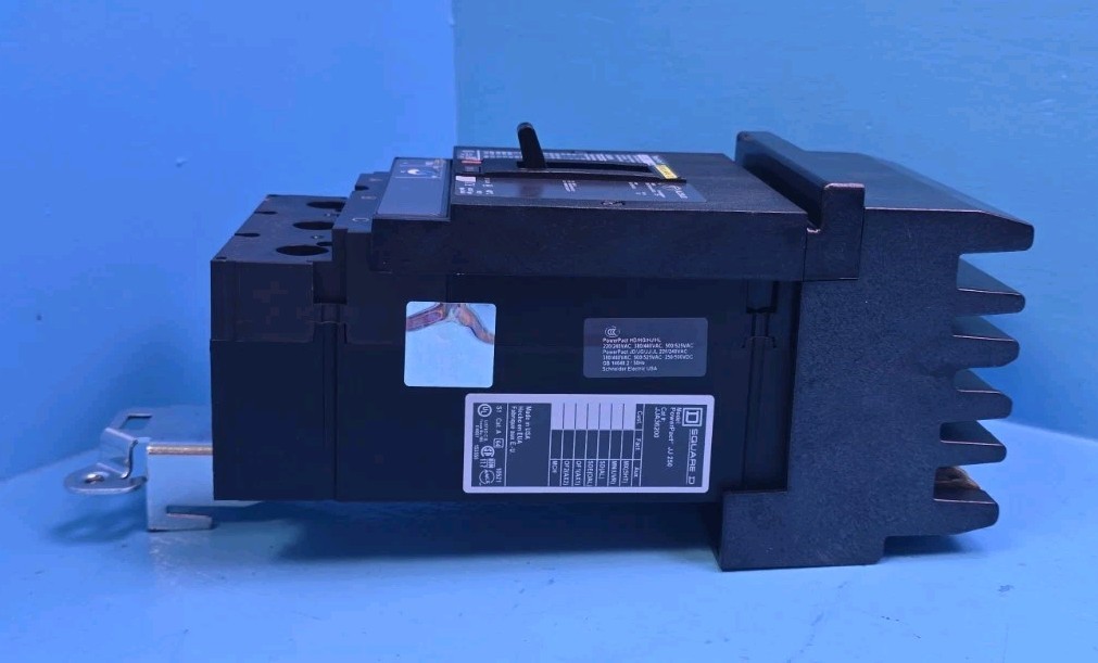 Square D JJA36200 200A 600V 3Pole ILine PowerPact Circuit Breaker