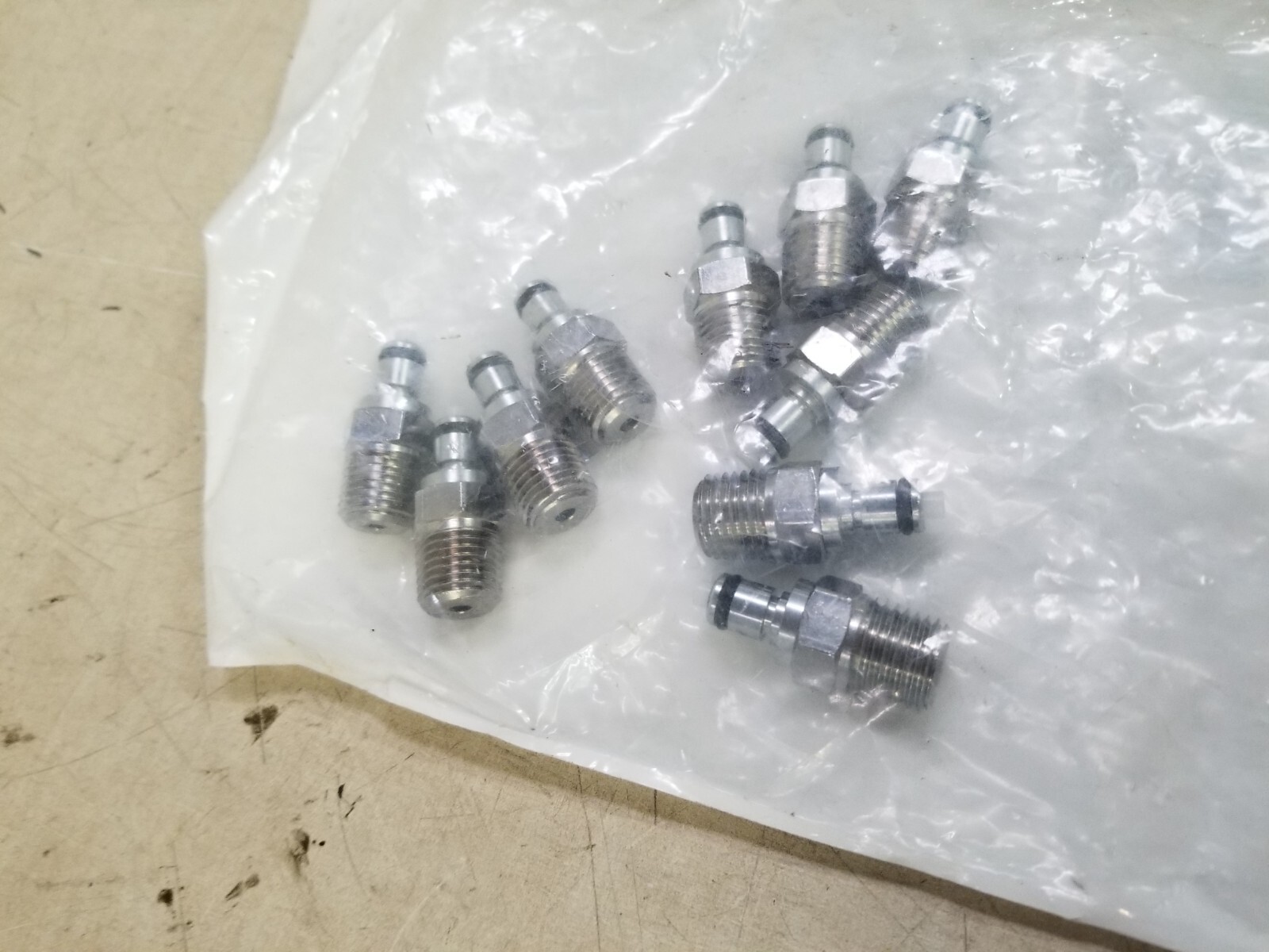 Bag of 10 – CPC MCD2404 1/4″ NPT Thread Inline Insert