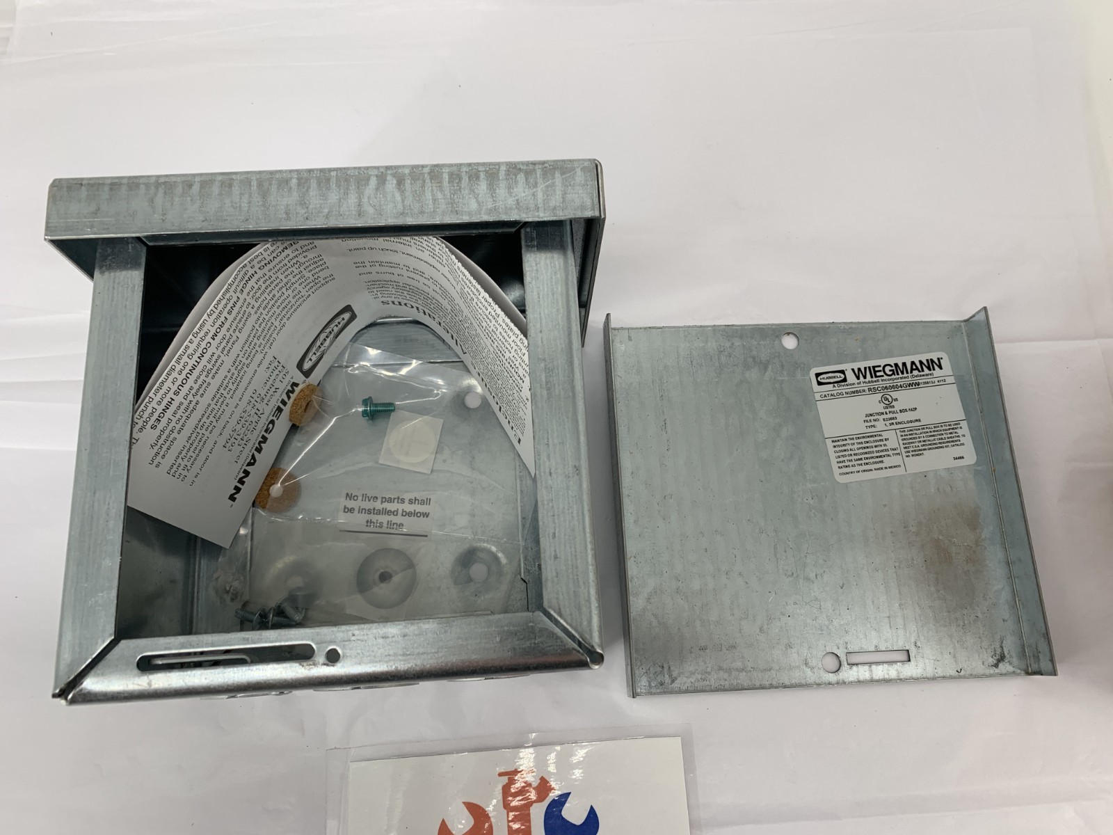 Wiegmann RSC060604GWW NEMA 3R Rainproof Wall Mounted Electrical Enclosure
