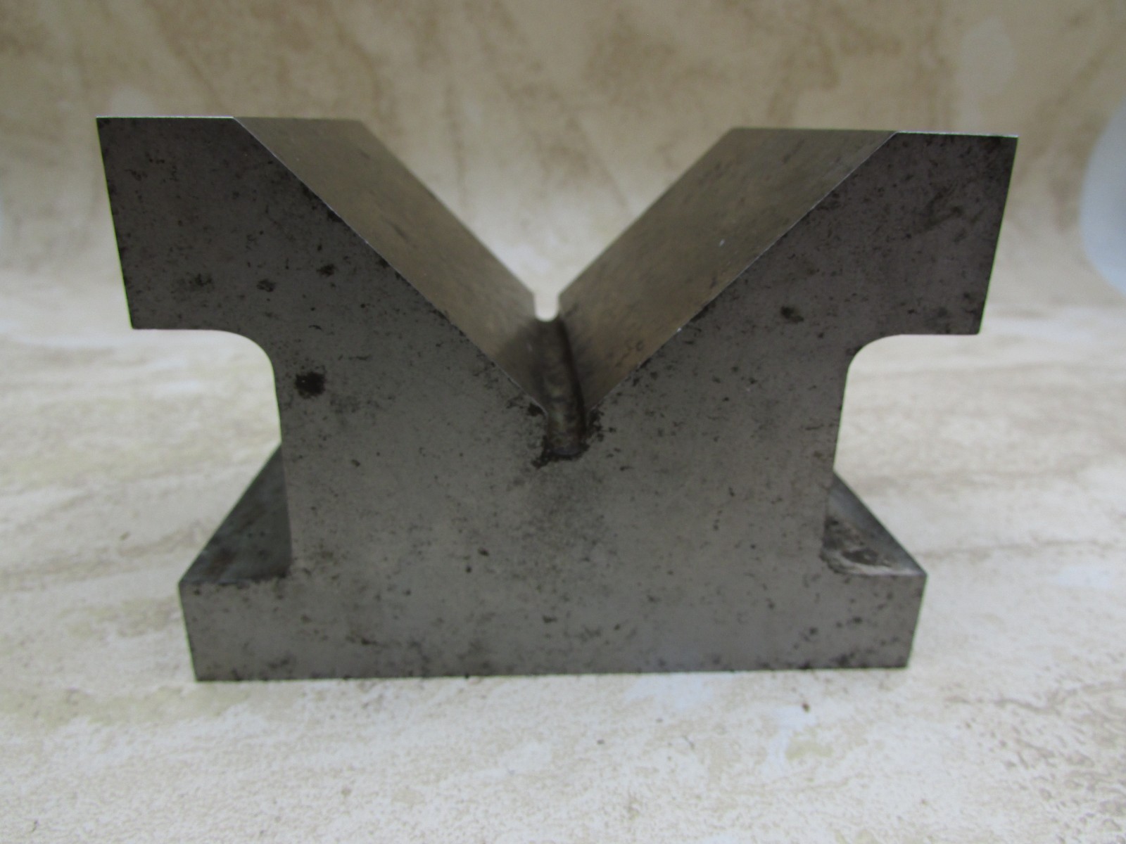 2 Taft Peirce USA, Model NO. 9070 Style 9130 V Blocks, 4″ X 2 7/8″ X 2 7/8″