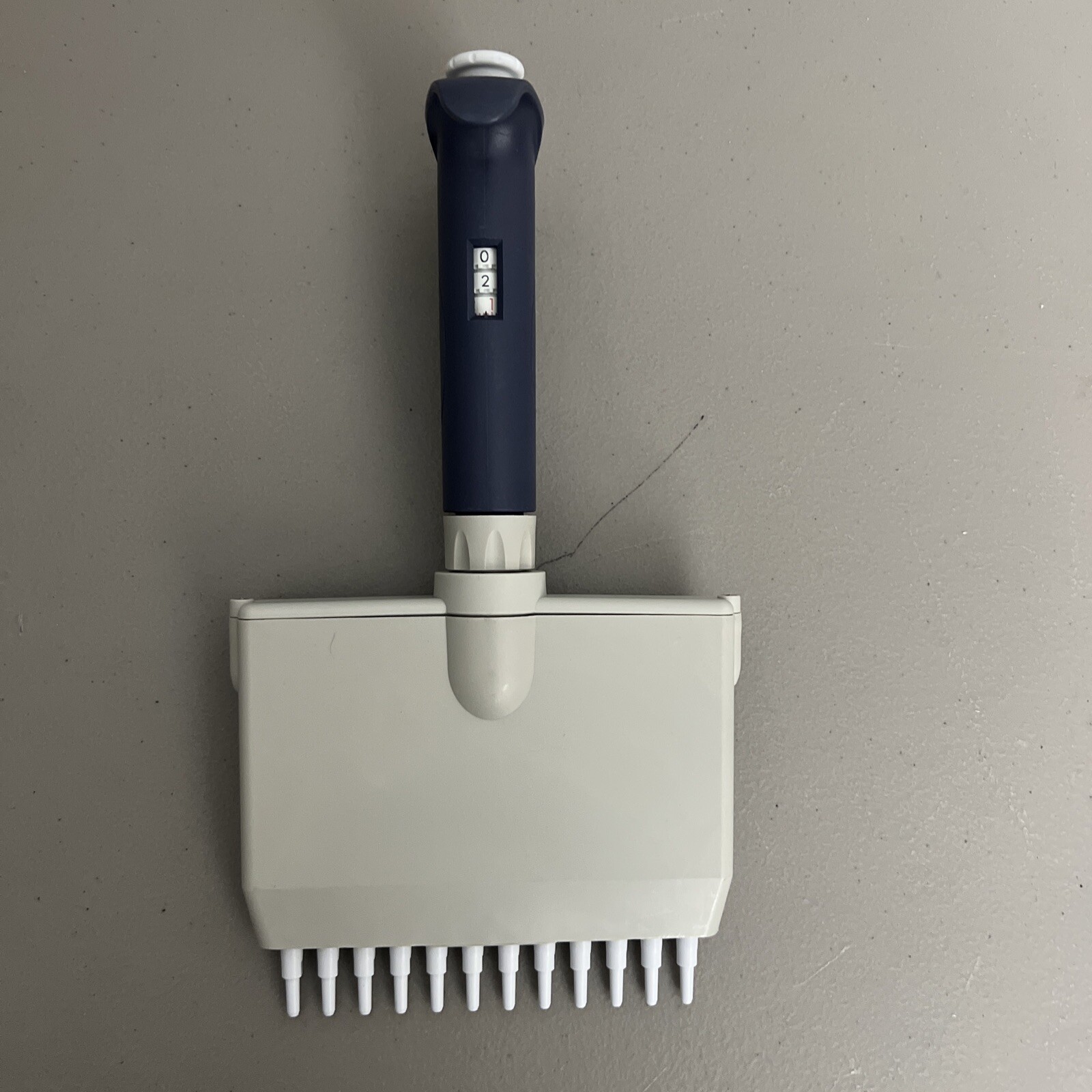 NICE Rainin Pipet-Lite 12 Channel L20 Pipette LTS Pipetman Pipettor