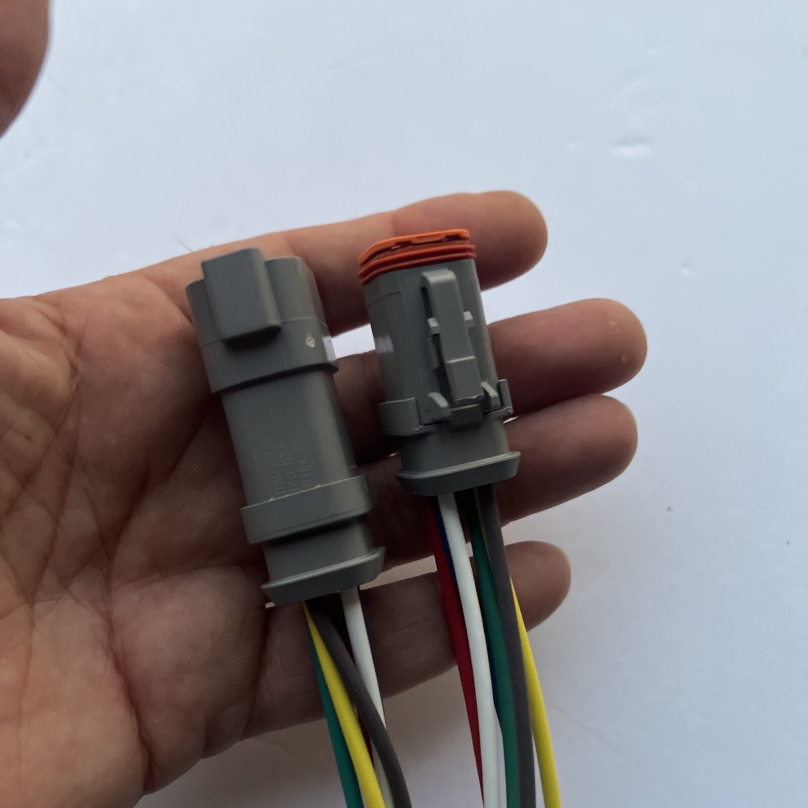 E008 Assembled Deutsch 2,3,4,6,8,12 Pin,12, 14, 16 AWG waterproof connector