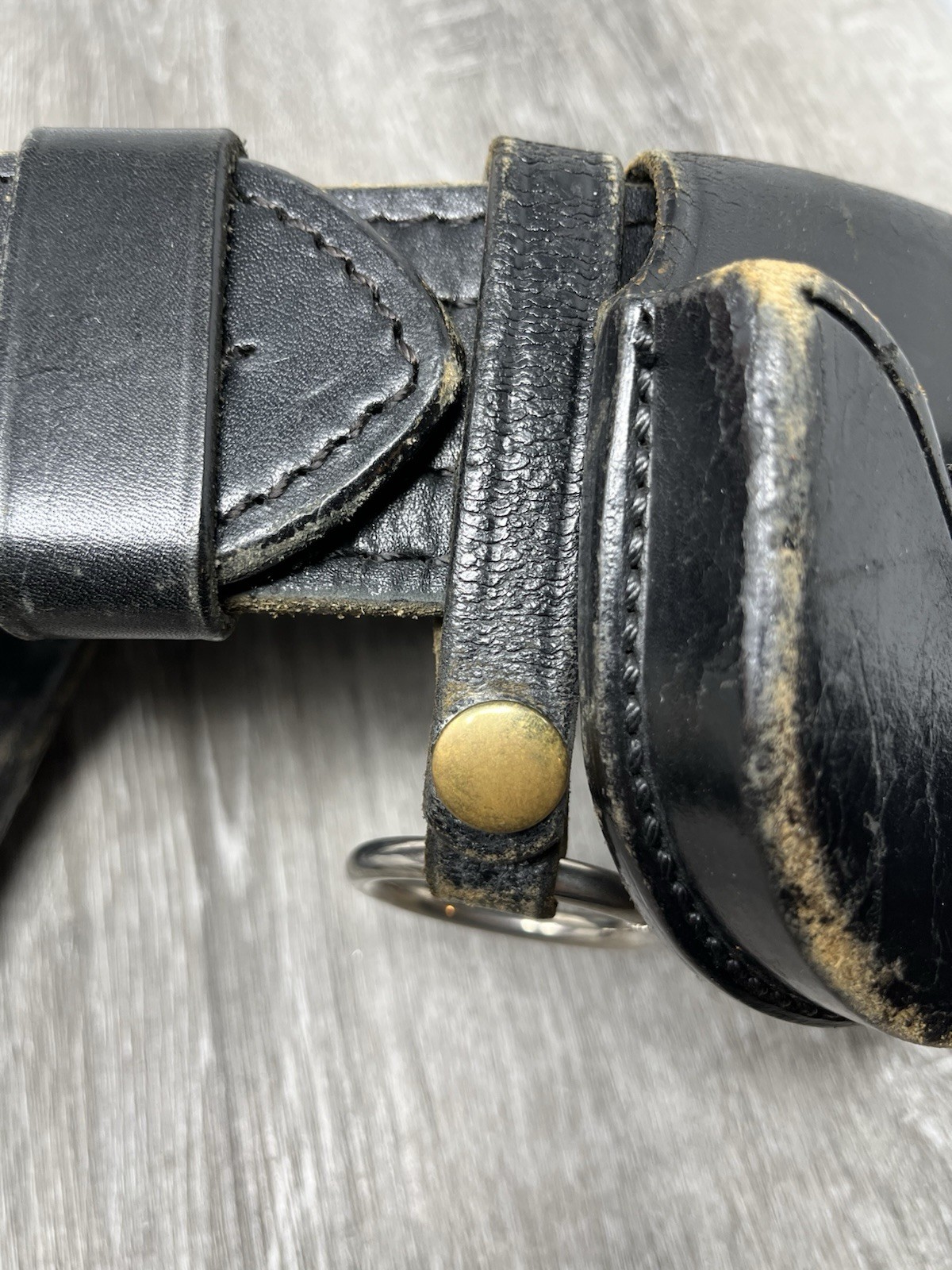 Safariland Black Buckleless Duty Belt Size Bianchi Model 27 Holster Accessories