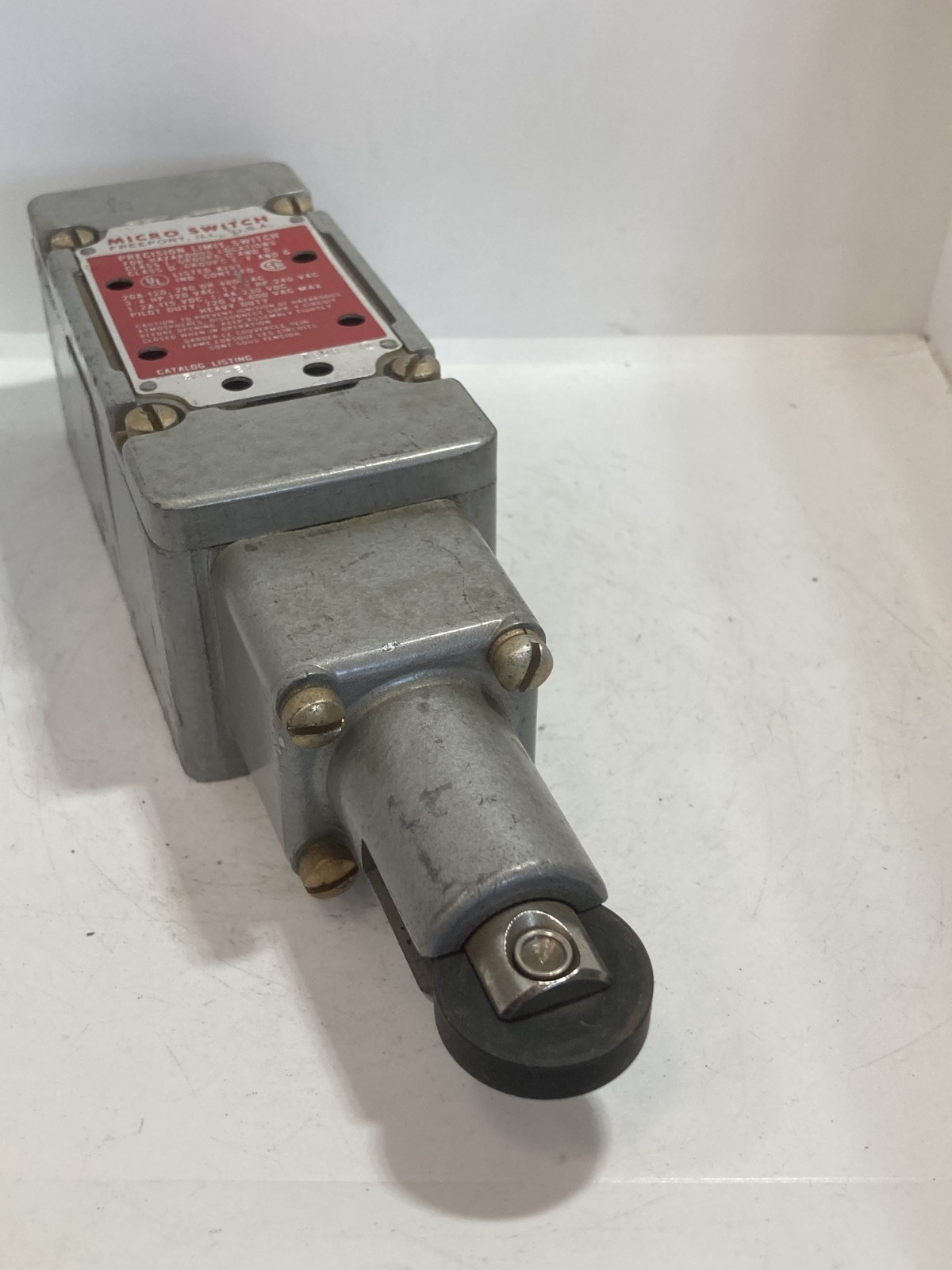HONEYWELL 5ML-1-E1 LIMIT SWITCH MICRO SWITCH ROLLER PLUNGER 20A 120, 240 OR 480V