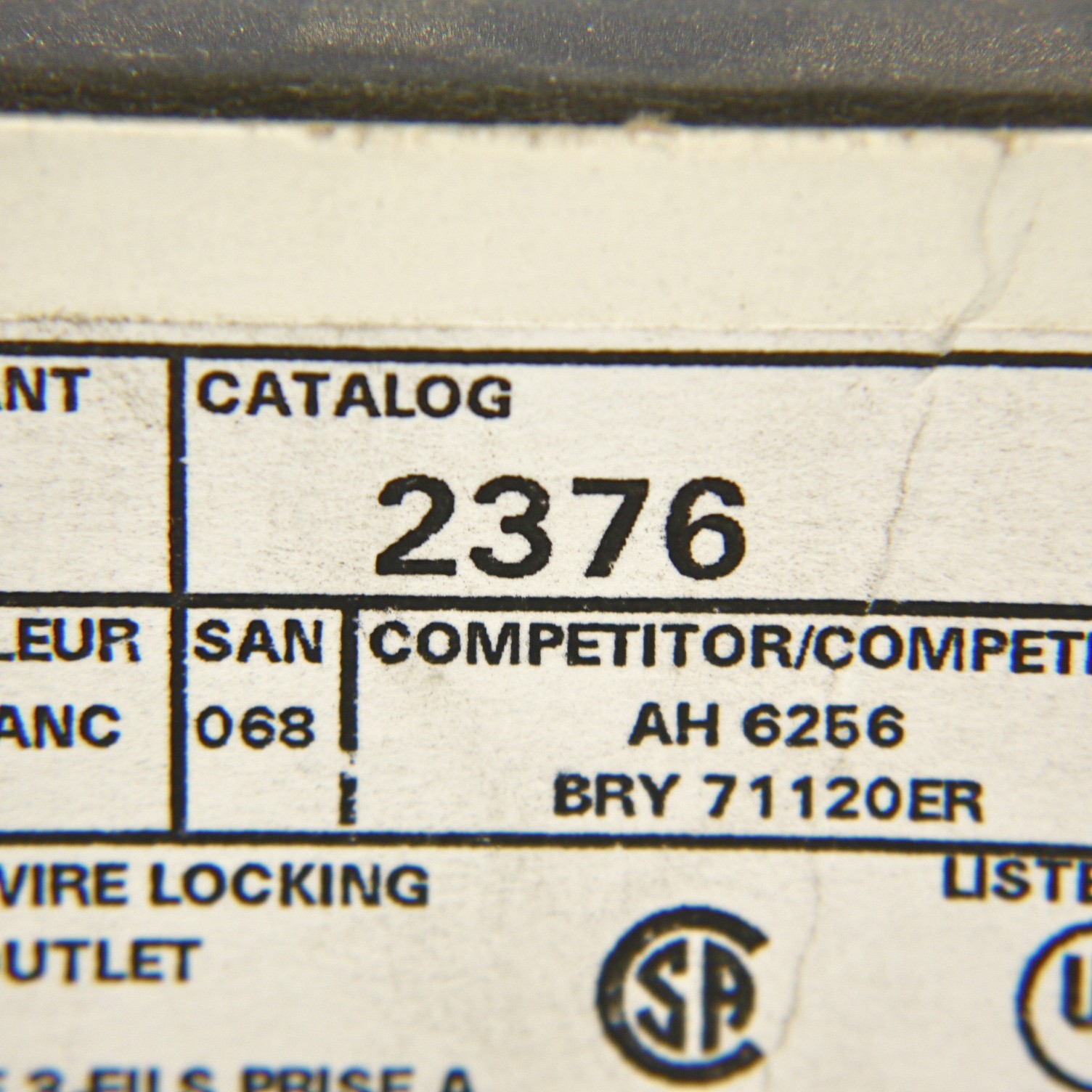 Leviton L11-20 Locking Flanged Outlet Receptacle L11-20R 20A 250V 3� 2376