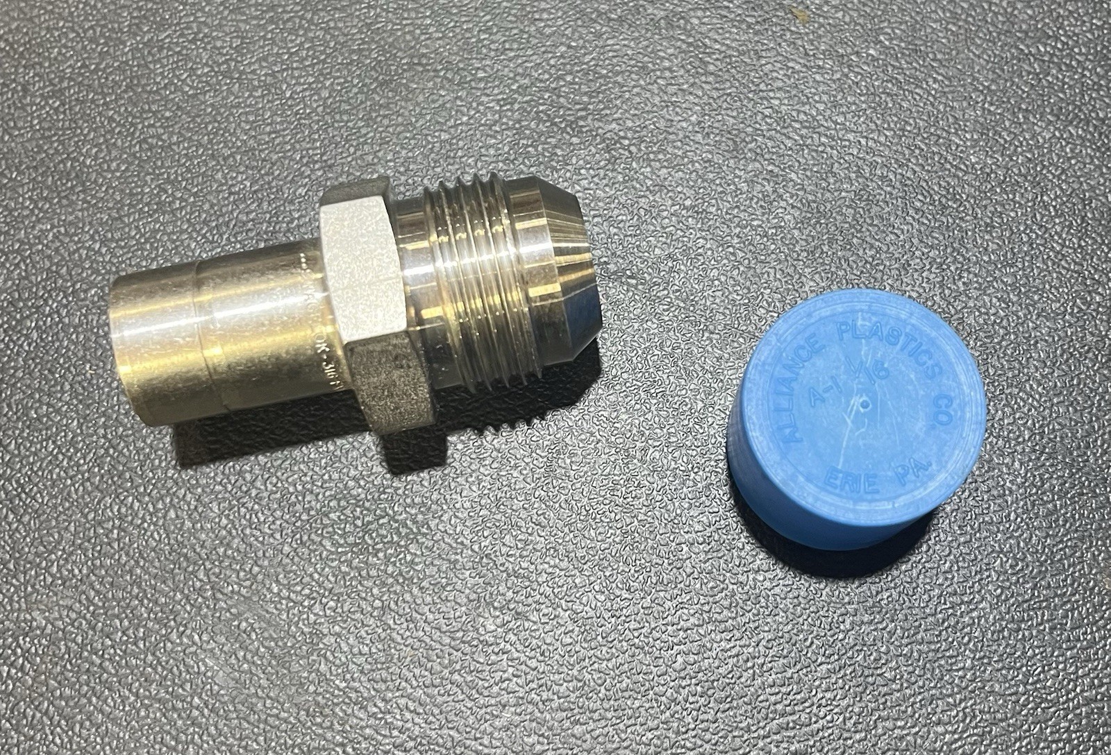 Swagelok SS-12-TA-1-12AN Male Tube Adapter 3/4” Tube x 3/4” AN Flare