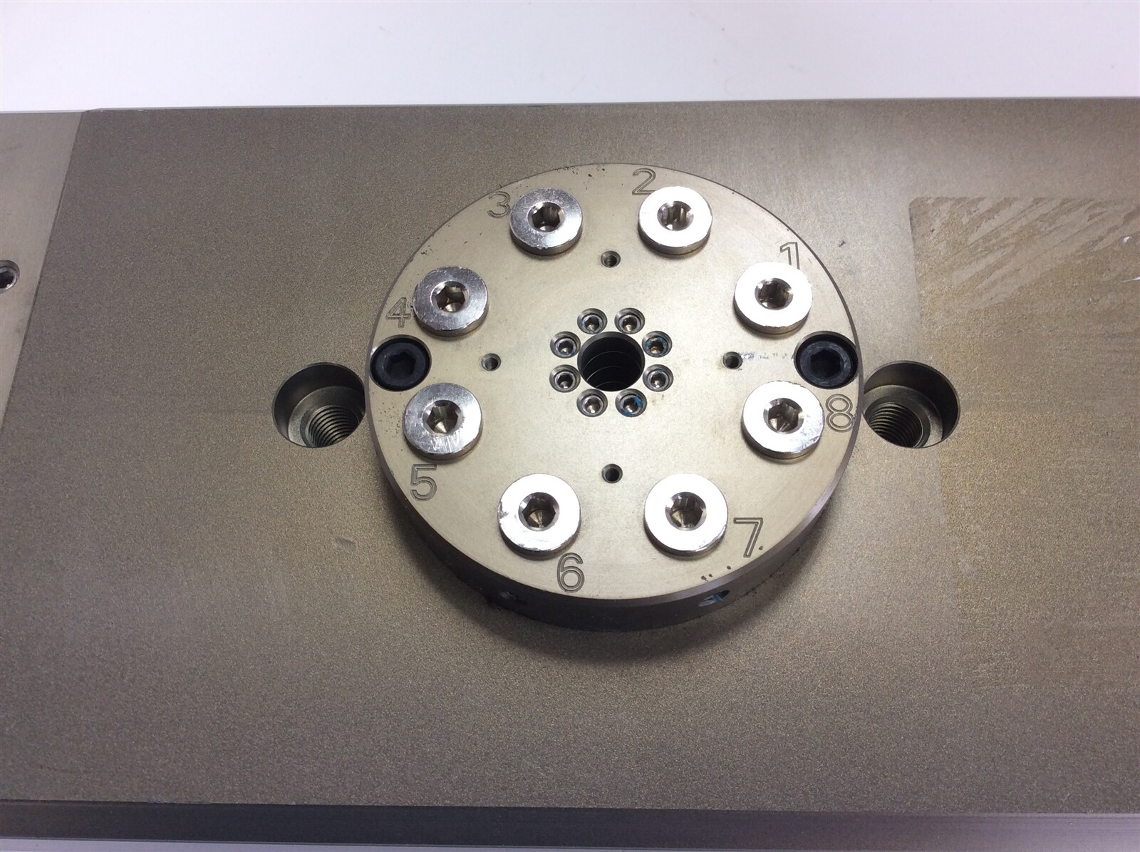 Schunk OSE-B57/1 Pneumatic Rotary Actuator, Swivel Angle: 0-90 Degrees