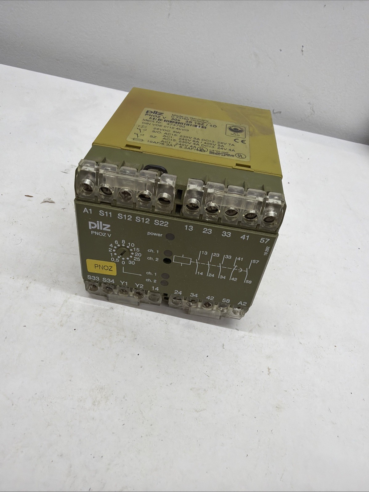 Pilz PNOZ V Safety Relay 24VDC 474790