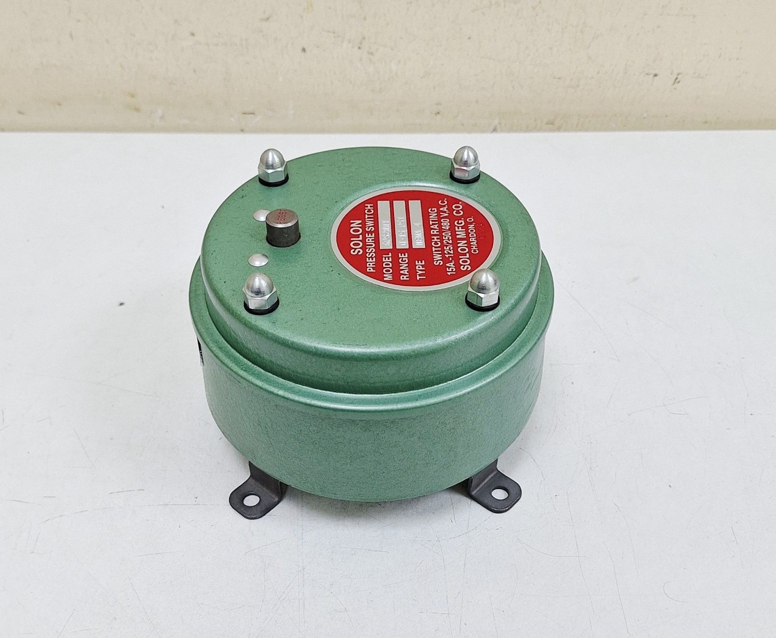 Solon 6PS2RW1 Pressure Switch 15A-125/250/480 VAC Range 0-15 PSI