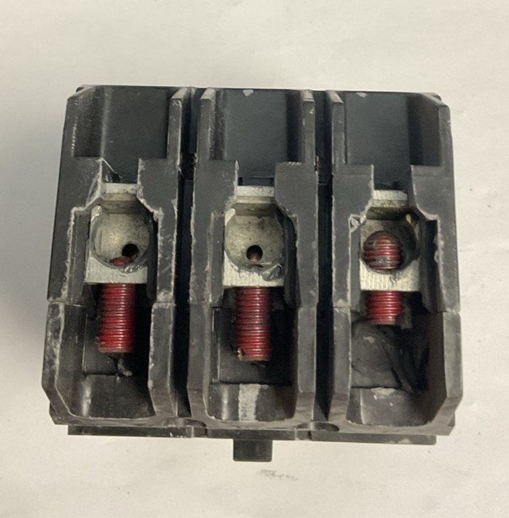 GE TEY330 CIRCUIT BREAKER 30A 480VAC 3POLE