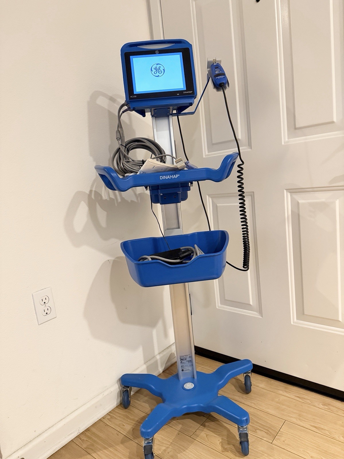 GE Carescape Dinamap VC150 Vital Signs Monitor w/ Accessories/Local Pick up Only