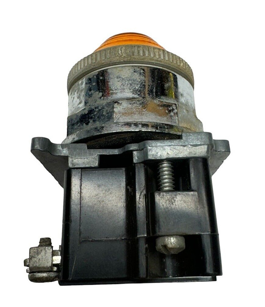 Cutler-Hammer 10250T Contact Block, 6.3V Amber Light, 50/60Hz, 4782H