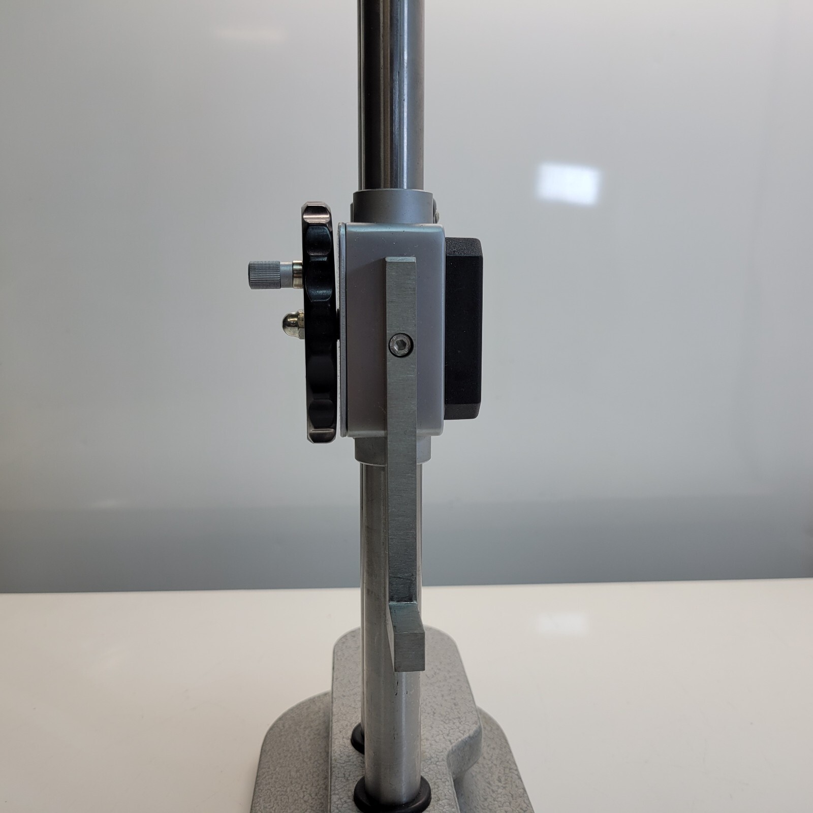 Electronic Height Gauge 0~450 mm/0~18 in Range 0.01 mm/0.001 in Accuracy