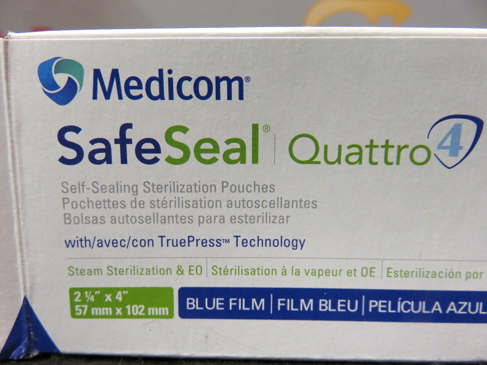 Medicom SafeSeal Quattro 4 Sterilization Pouch Blue Film New Lot of 4