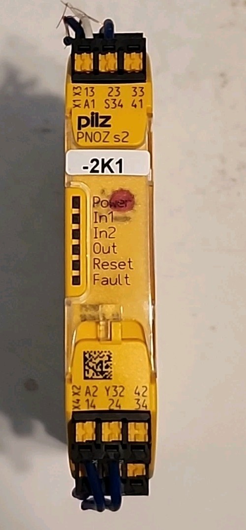 Pilz PNOZ s2 C Safety Relay, 751102, 24VDC, 3 n/o, 1 n/c Free Shipping
