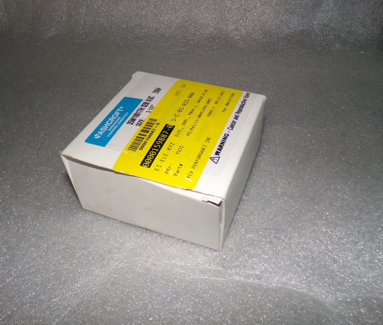 Ashcroft 35W1001TH 02B XUC 3-1/2″ Pressure Gauge 0-200 PSI NEW IN BOX