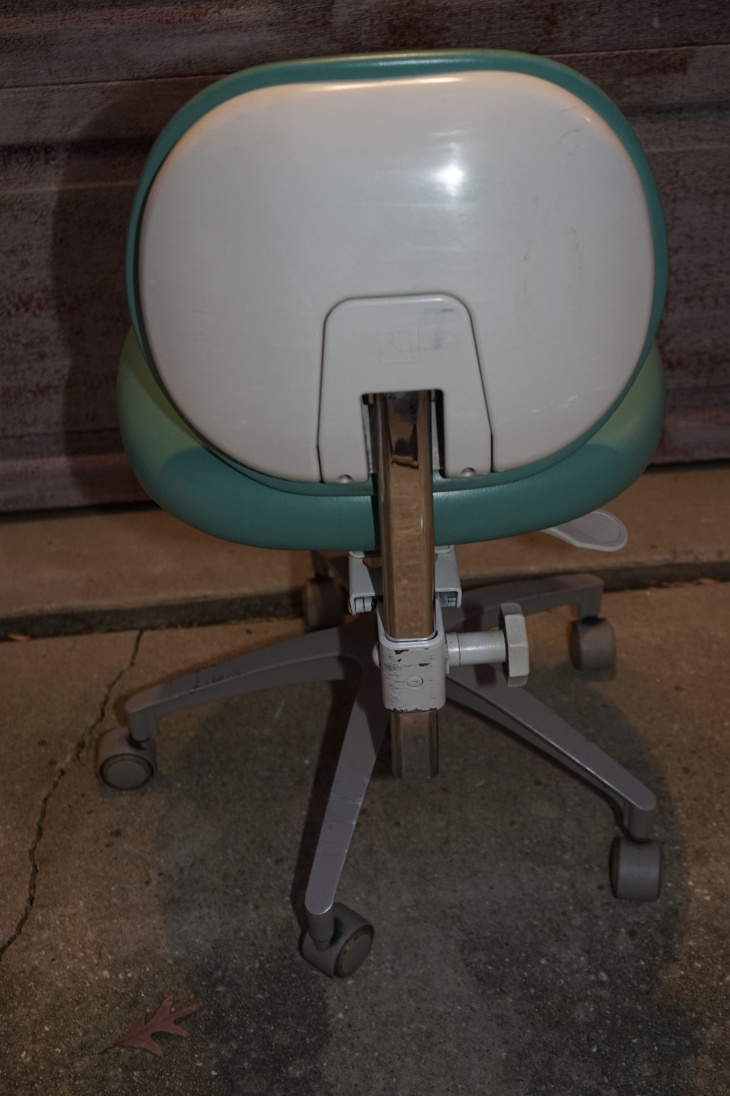 ^ ADEC 1601 Doctor Stool #X5883