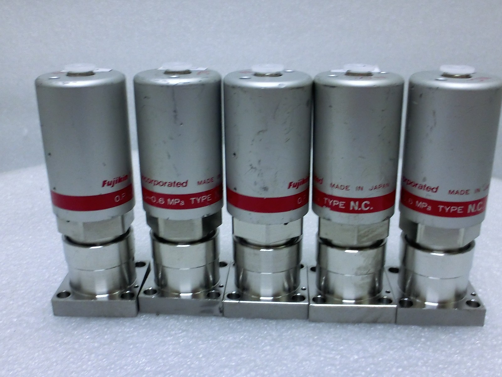 5pcs Fujikin 708223 Lam 766-197944-310 Rev C O.P. 0.5~0.6mPa N.C. Diaphragm~9932