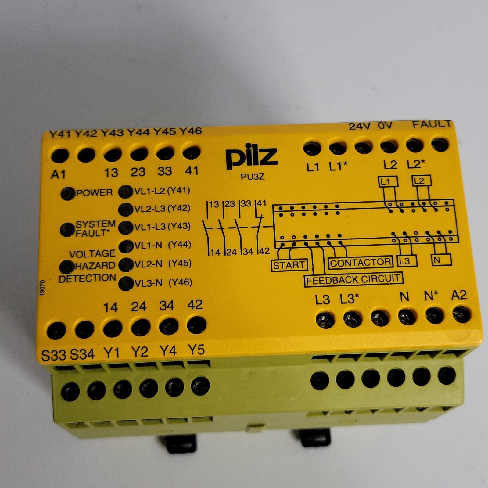 PILZ PU3Z 24VDC 3n/o 1n/c 6so 775510 Safety Relay Electric System Module