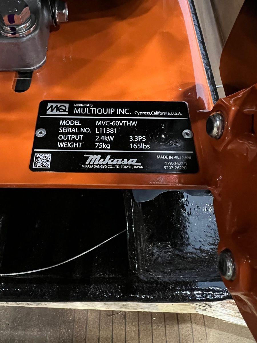 MIKASA MVC60VTHW 4.0 HP Forward Plate Ground Compactor 2,315 LBF 10.3 vpm*