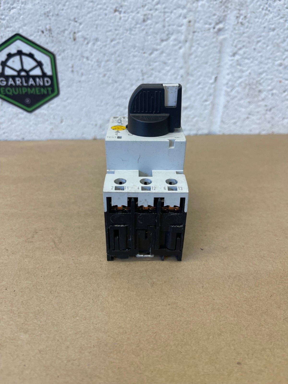 Eaton PKZM0-20 Manual Motor Starter, 50/60Hz, 600VAC, 20A – PARTS ONLY