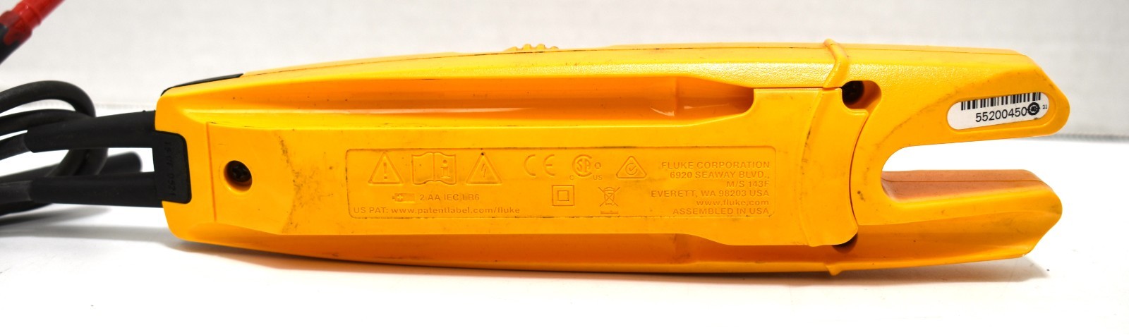 Fluke T5-600 600V Basic Electrical Tester, Automatic AC/DC Voltage Meter